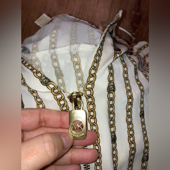 Michael Michael Kors Gold Chain Blouse
| V-Neck |Size XL |Women’s - Picture 4 of 16
